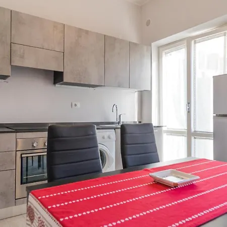 Alarcon Apartment *